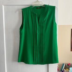 Elegant Green Sleeveless Blouse